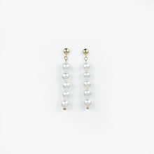 Load image into Gallery viewer, Freshwater Pearl Yellow Gold Earrings