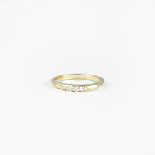 Load image into Gallery viewer, Graduated Diamond Yellow Gold Ring