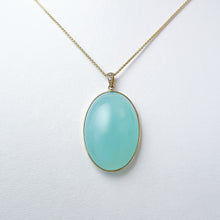 Load image into Gallery viewer, Chalcedony Gold Pendant