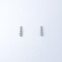 Load image into Gallery viewer, Graduated Diamond White Gold Stud Earrings
