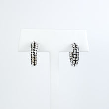 Load image into Gallery viewer, Dot Design Silver Hoop Earrings