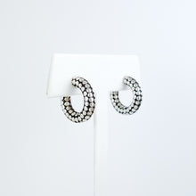 Load image into Gallery viewer, Dot Design Silver Hoop Earrings