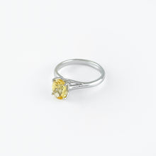 Load image into Gallery viewer, Oval Yellow Garnet White Gold Ring