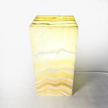 Load image into Gallery viewer, Tehuacan Onyx Square Lamp