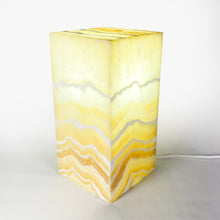 Load image into Gallery viewer, Tehuacan Onyx Square Lamp
