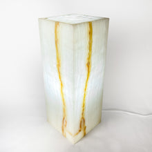 Load image into Gallery viewer, Nube Onyx Square Lamp