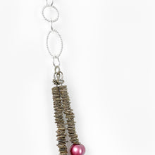 Load image into Gallery viewer, Pink Pearl and Silver Necklace
