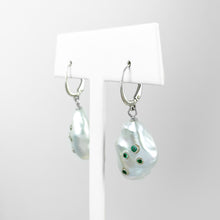 Load image into Gallery viewer, Pearl and Emerald Silver Dangle Earrings