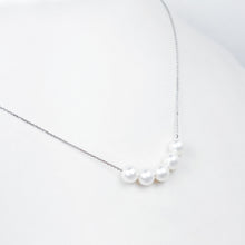 Load image into Gallery viewer, Pearl White Gold Necklace