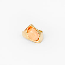 Load image into Gallery viewer, Fire Opal Yellow Gold Ring