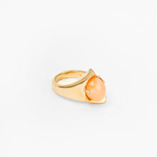 Load image into Gallery viewer, Fire Opal Yellow Gold Ring