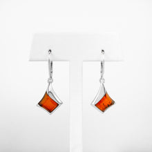 Load image into Gallery viewer, Amber Kite Silver Earrings