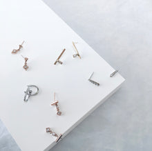 Load image into Gallery viewer, Diamond Dangle Rose Gold Earrings