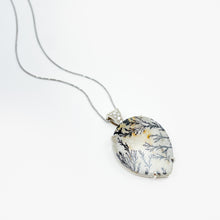 Load image into Gallery viewer, Dendritic Agate and Diamonds White Gold Pendant
