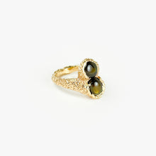 Load image into Gallery viewer, Star Sapphires Yellow Gold Ring
