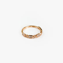 Load image into Gallery viewer, Geometric Diamond Rose Gold Ring
