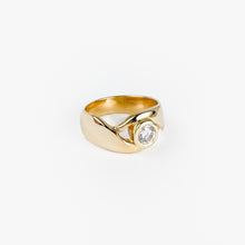 Load image into Gallery viewer, Diamond Yellow Gold Ring
