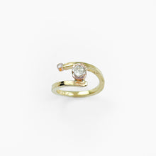 Load image into Gallery viewer, Diamond Two Tone Yellow Gold Ring
