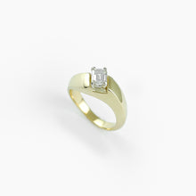 Load image into Gallery viewer, Emerald Cut Diamond Yellow Gold Ring
