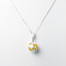 Load image into Gallery viewer, Diamond Druzy Carved Pearl Gold Necklace
