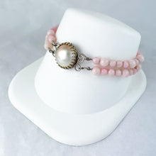 Load image into Gallery viewer, Mabé Pearl Bracelet
