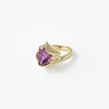 Load image into Gallery viewer, Violet Tourmaline Yellow Gold Ring
