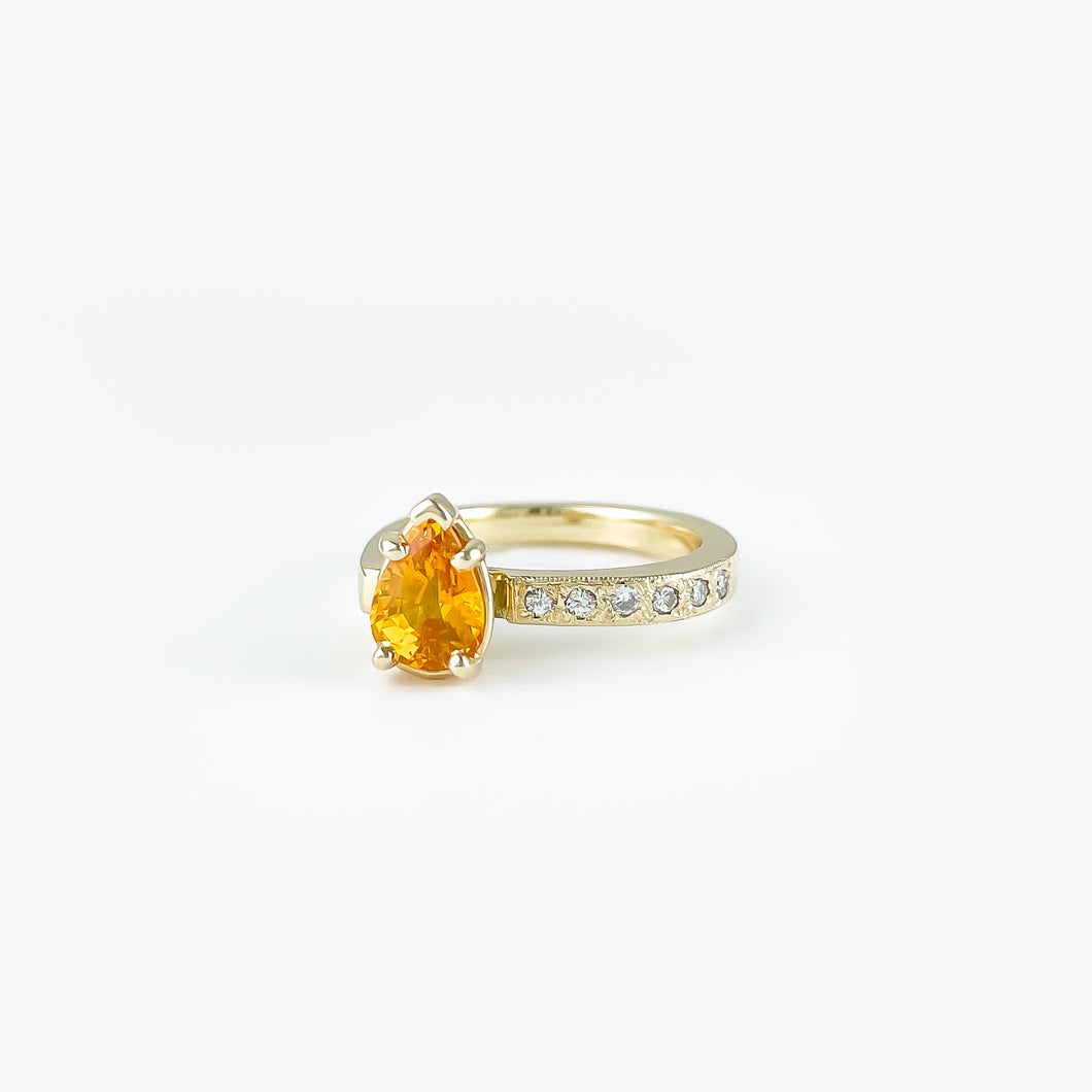 Golden Sapphire and Diamond Yellow Gold Ring