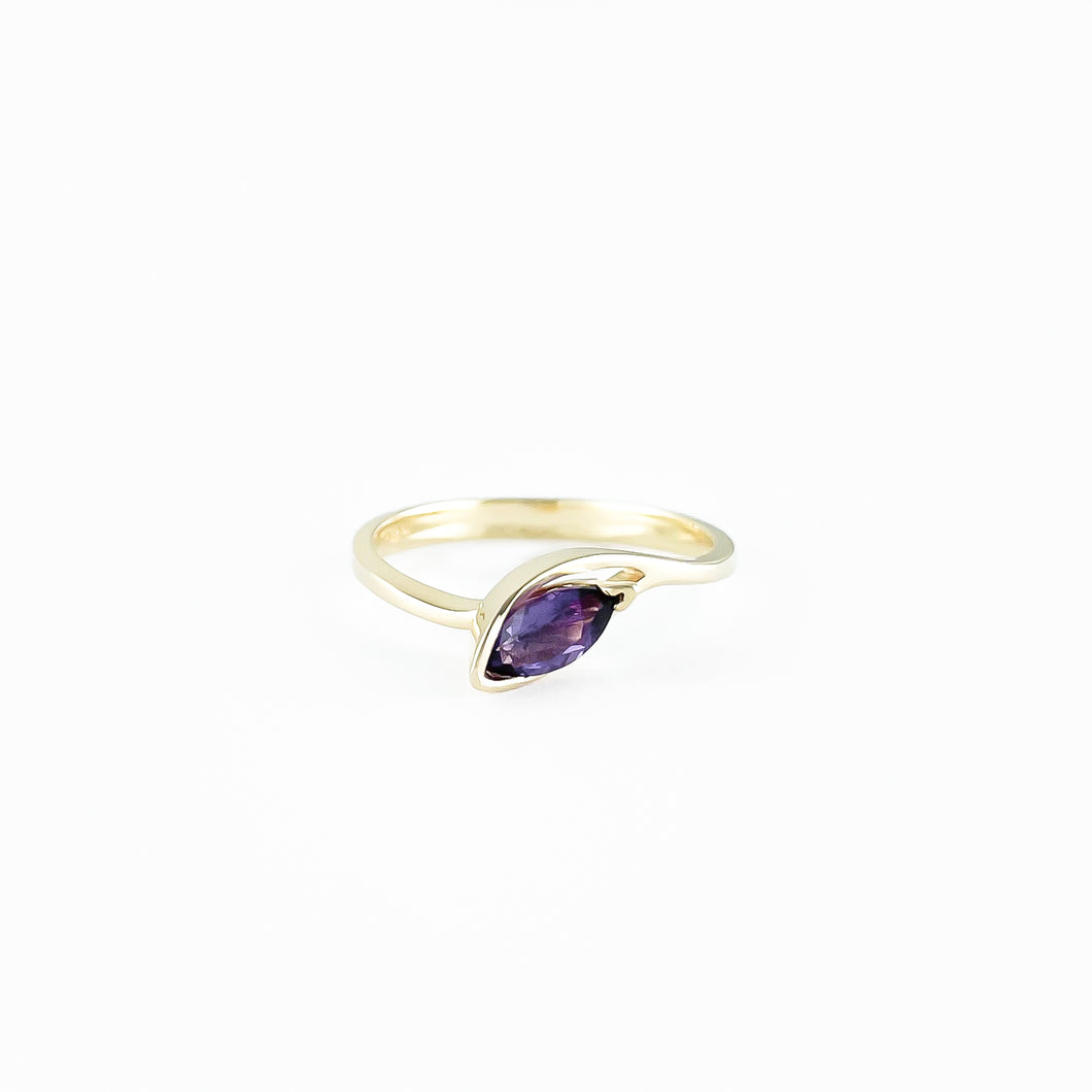 Marquise Amethyst Yellow Gold Ring