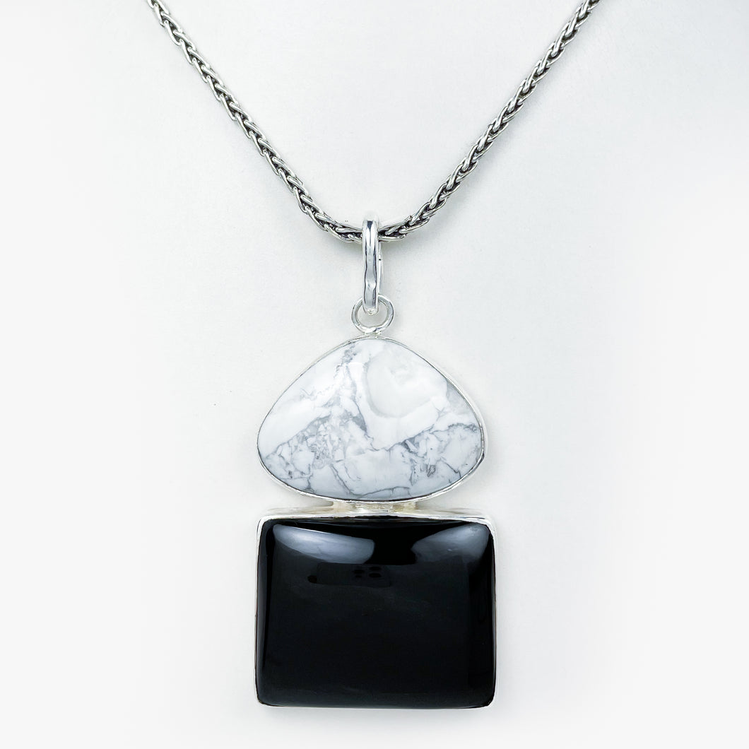 Howlite and Onyx Silver Pendant