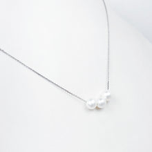 Load image into Gallery viewer, Pearl White Gold Necklace
