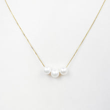 Load image into Gallery viewer, Pearl Yellow Gold Necklace
