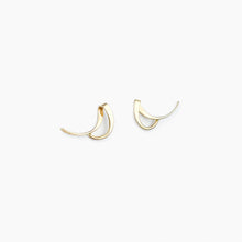 Load image into Gallery viewer, Tom Kruskal Yellow Gold Stud Earrings
