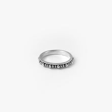 Load image into Gallery viewer, Alternating Beaded Silver Ring
